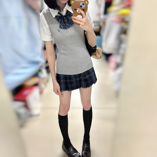 花千猪新品 小凛中背心 JK灰色收腰马甲日系jk制服百搭款针织毛衣