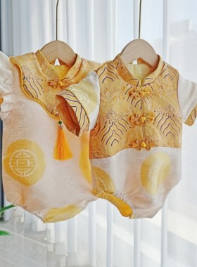 宝宝周岁礼服男女中式包P衣抓周