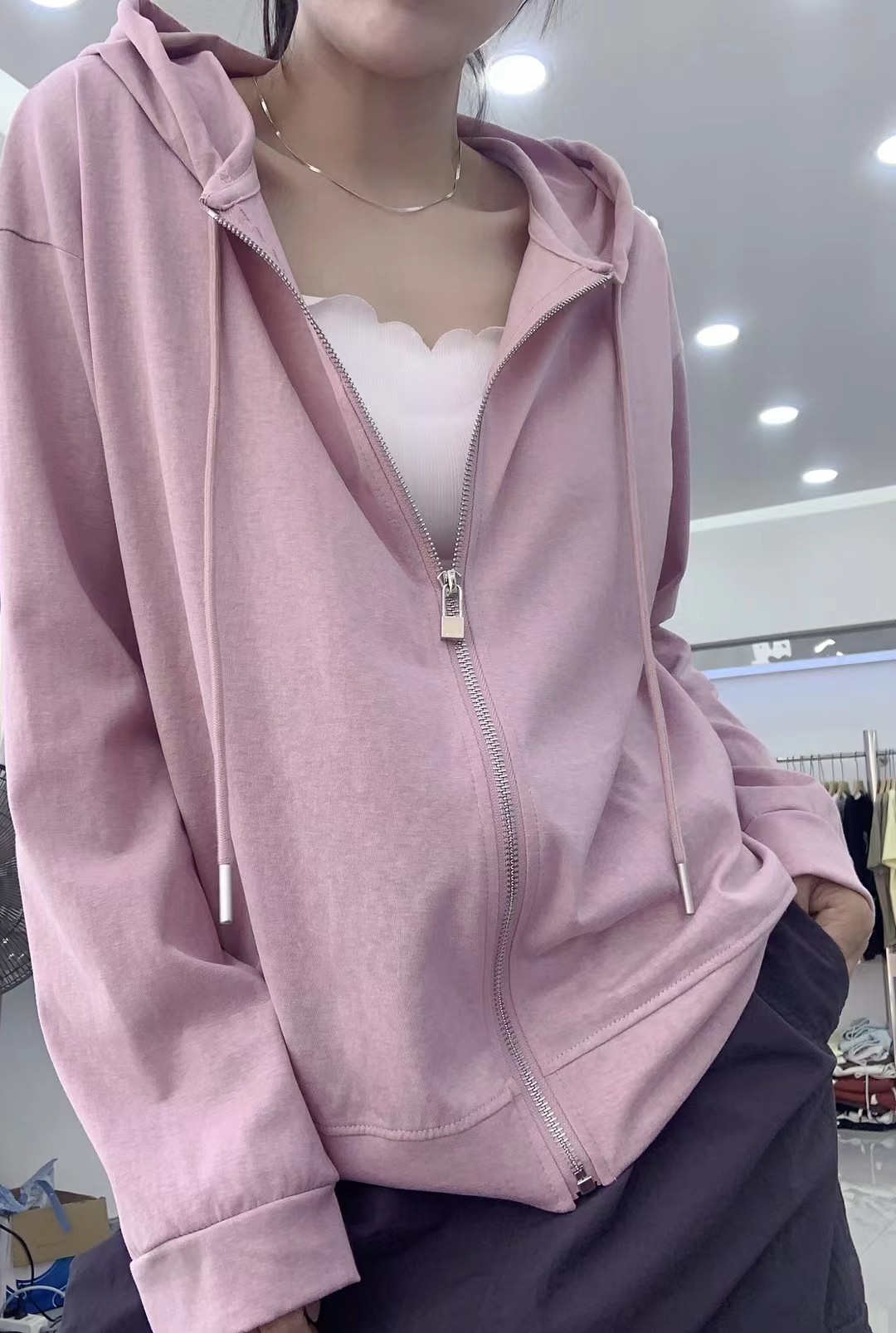 拉链带帽子防嗮衣超薄开衫夏季薄款女士高端时尚韩版防晒服雪花棉,女装/女士精品,时尚防晒服,淘宝优惠券,粉丝福利购,淘宝优惠卷