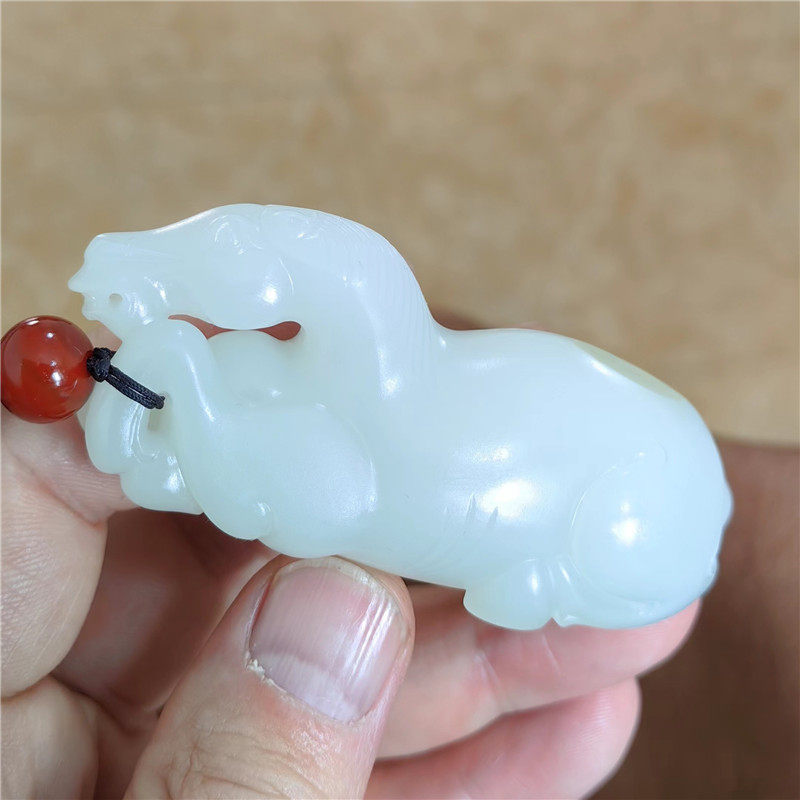新疆和田 羊脂玉 籽料 生肖 马观音平安扣l挂件吊坠和田玉W