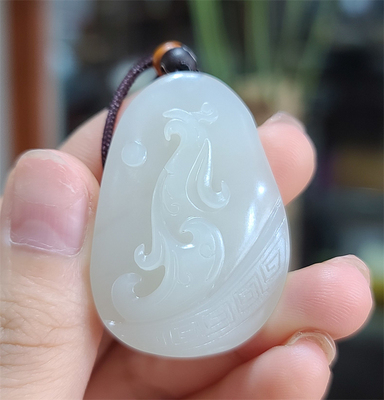小石头和田玉白玉籽料挂件
