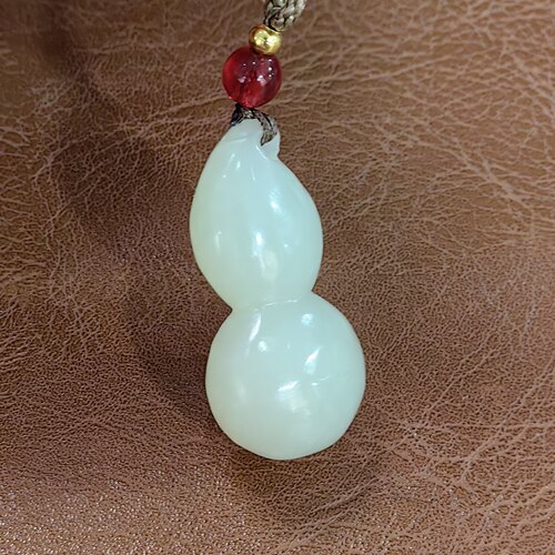 新疆和田白玉葫芦挂件项链吊坠
