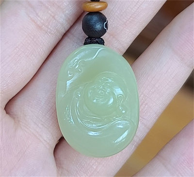 小石头和田玉黄玉山料弥勒佛挂件