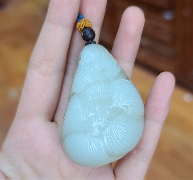 新疆和田白玉籽料幸福连连荷花挂件吊坠宝宝锁平安扣xx04039