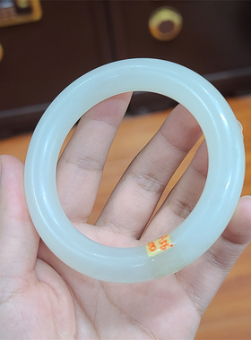 新疆和田白玉山料手镯    弥勒佛观音貔貅生肖   xx06046