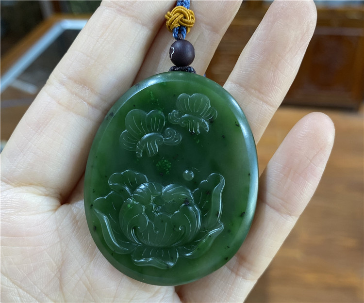 新疆碧玉籽料吊坠手链手镯戒指