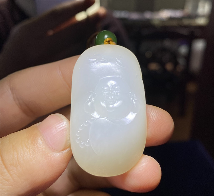新疆和田羊脂白籽料清水皮蝙蝠佛福在眼前平安无事牌xd19026