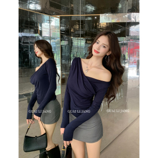 设计感小众收腰性感内搭辣妹上衣 t恤女秋季 怪力酱 不规则斜肩长袖