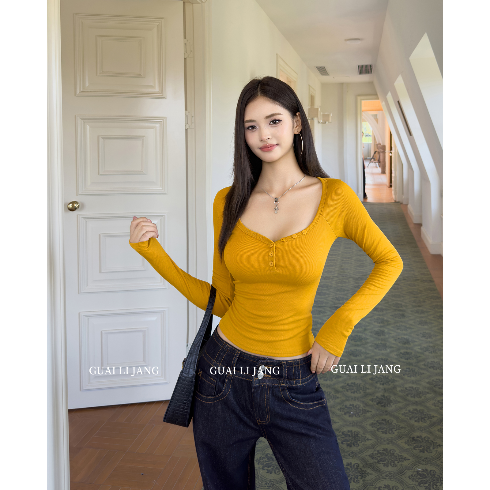 怪力酱美式辣妹半开领长袖T恤