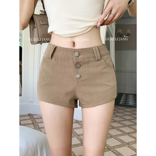 美式 显瘦休闲包臀a字热裤 辣妹卡其色短裤 高腰修身 子 女夏季 怪力酱