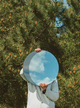 弥生志 北欧简约月亮镜圆镜ins拍照浴室镜壁挂镜玄关装饰镜化妆镜