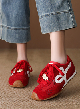 2026春季款德训鞋女黄油小熊新年阿甘鞋女马年休闲德训鞋GXW02AM6