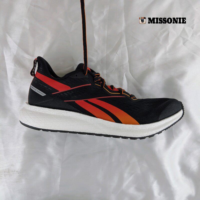 Reebok/锐步休闲跑步鞋女子