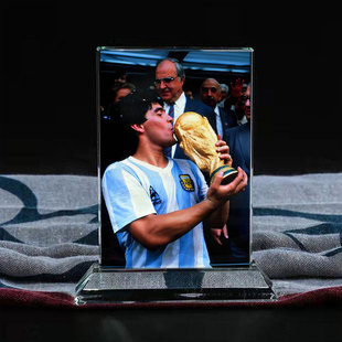 球王马拉多纳画像水晶玻璃摆件办公室工艺品装饰照片文创礼品礼物