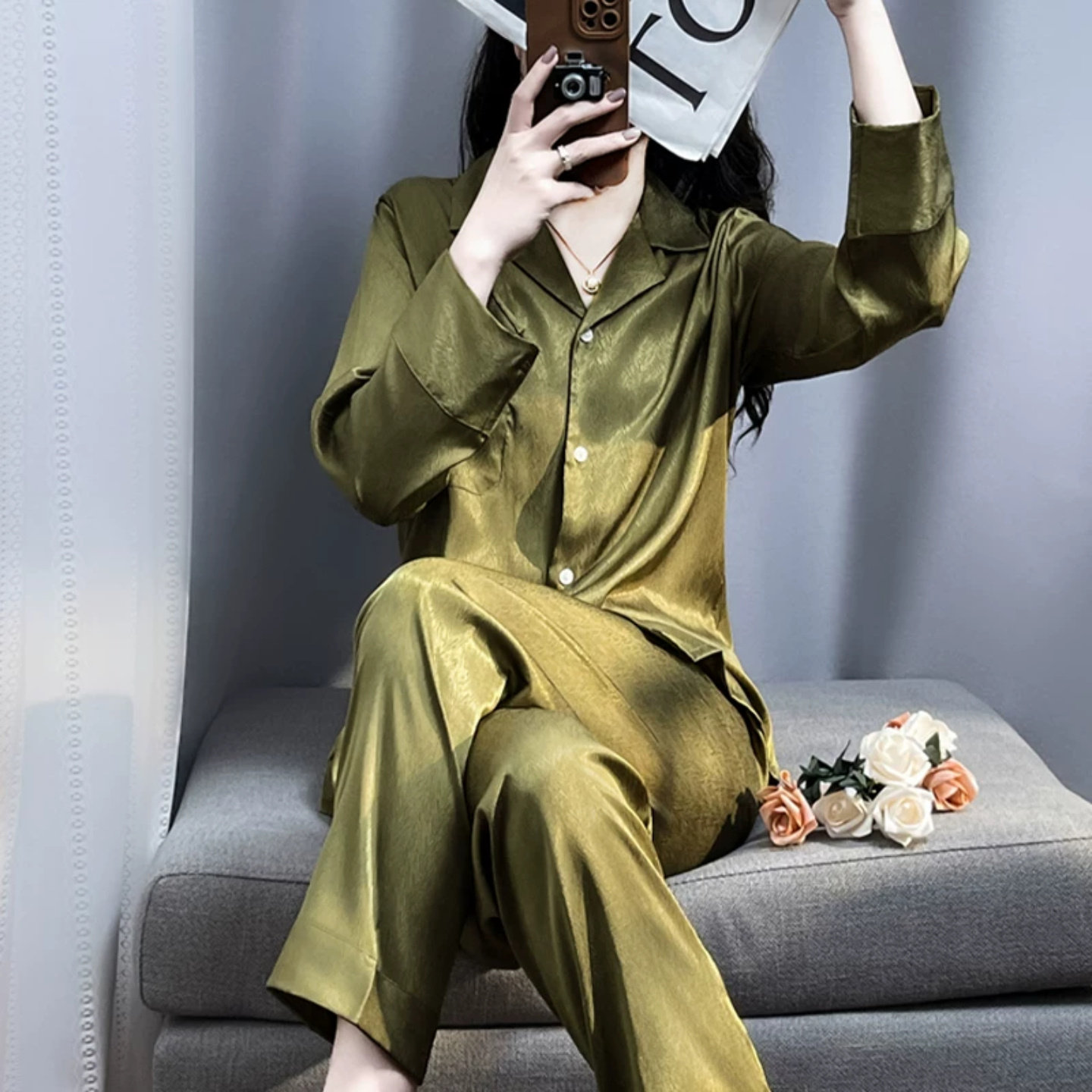 真丝缎面垂坠感女睡衣套装