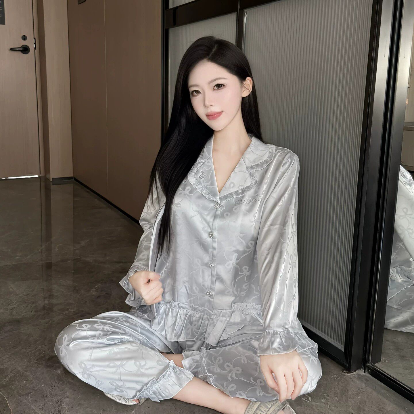 真丝法式娃娃领长袖睡衣可外穿