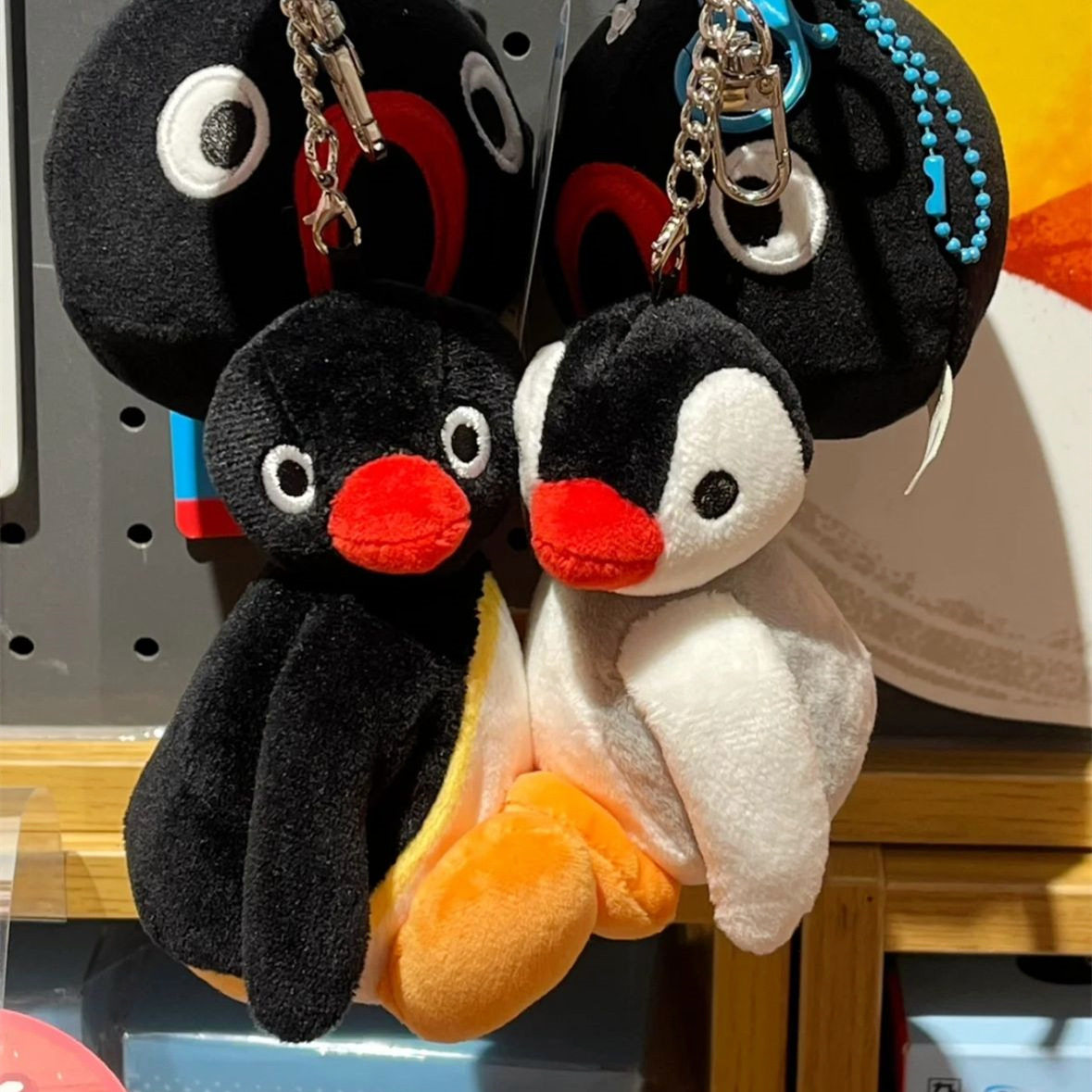 日本正版pingu企鹅家族 贴脸磁力毛绒公仔钥匙扣背包挂饰礼物礼盒
