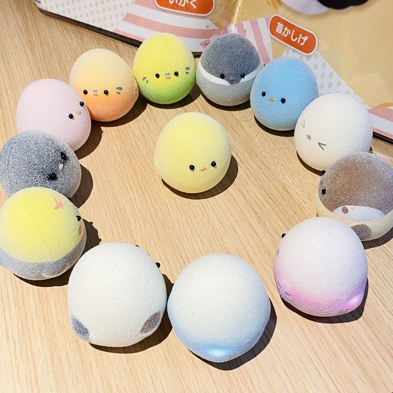 日本正品 小鸟肥啾啾山雀鹦鹉小鸡 植绒公仔捏捏乐慢回弹减压玩具