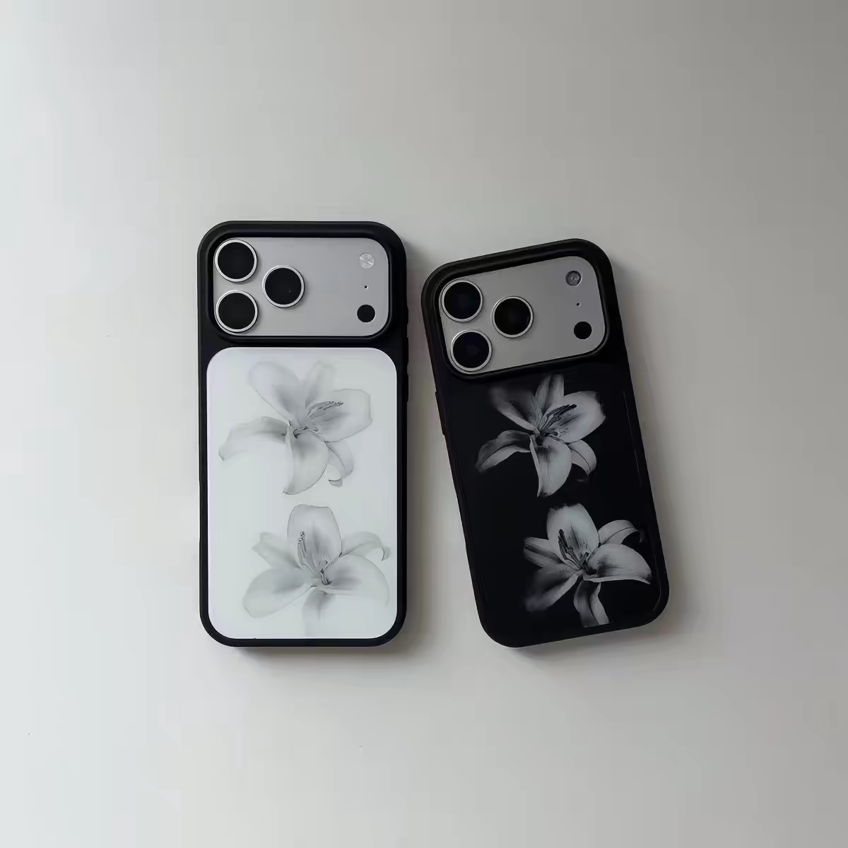 ins风复古黑白百合电镀银黑边适用苹果iPhone17promax手机壳16pro小米15Pro保护套华为mate60P70三星S23软壳