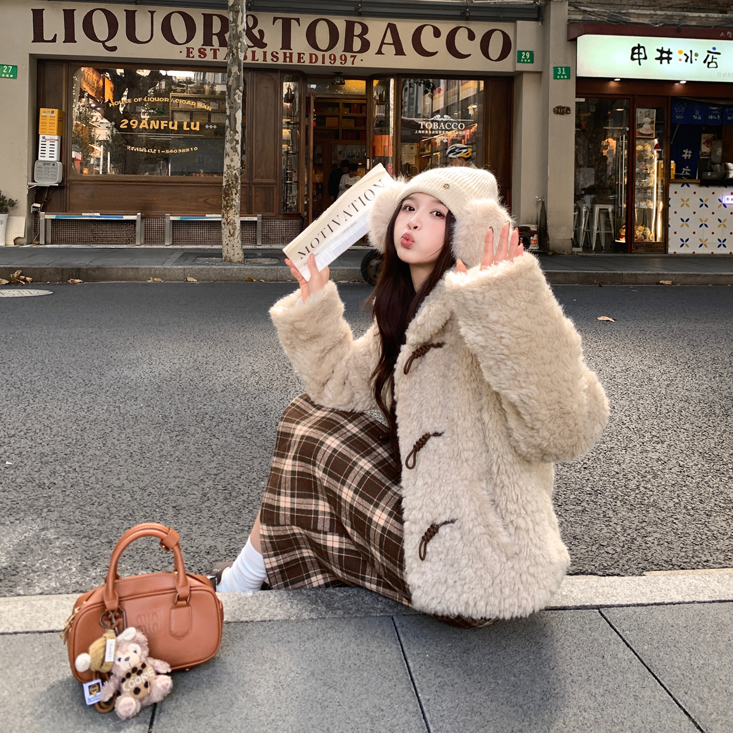 冬季上新！2025冬季新款牛角扣廓形宽松加厚外套8032-P185-控278,女装短外套,浙宝115