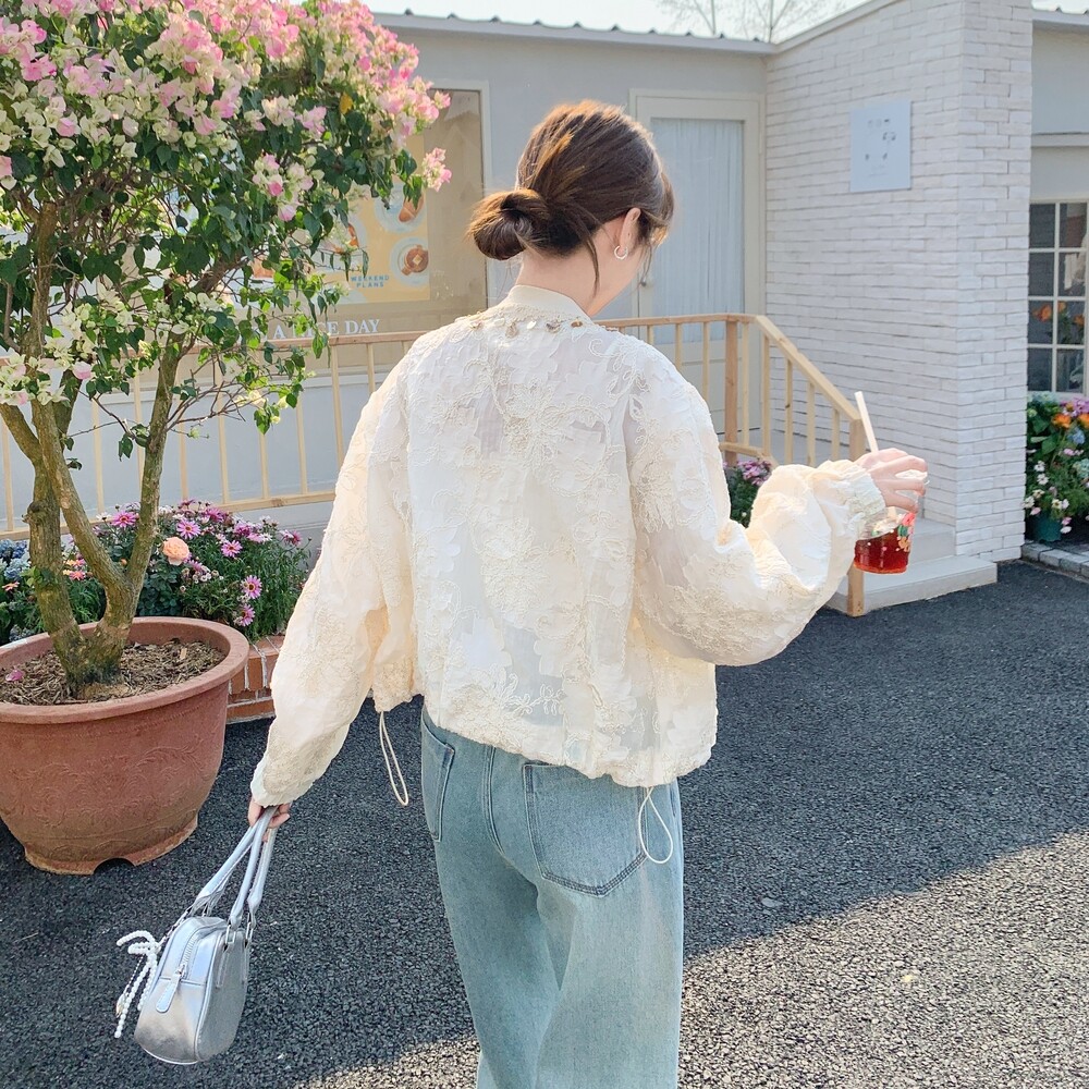 米白色蕾丝提花轻薄防晒外套女2025夏季新款高级感休闲小个子上衣,女装短外套,浙宝115
