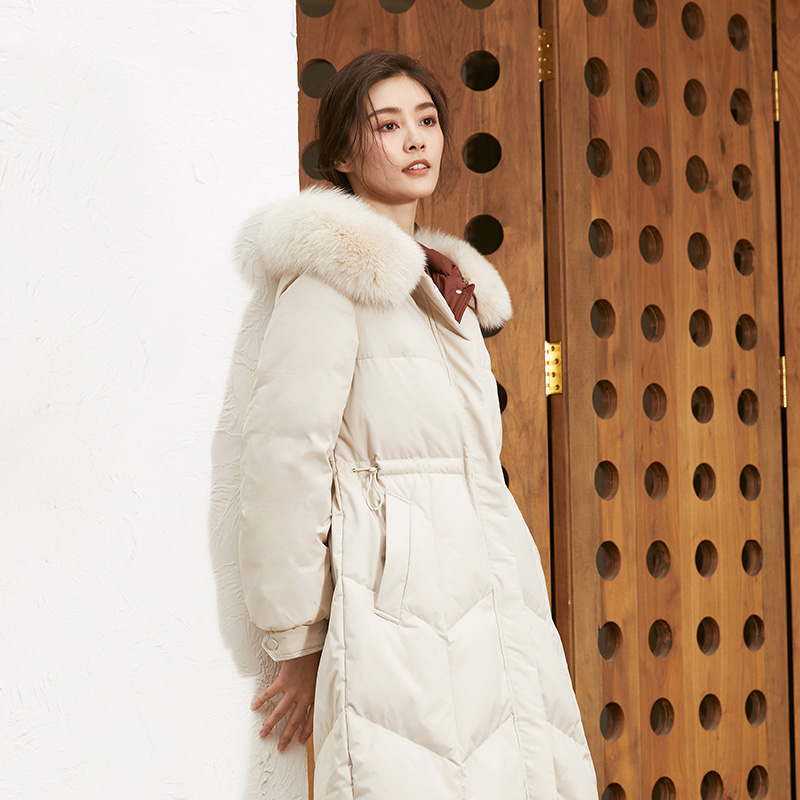 千仞岗2020新款鹅绒羽绒服女中长款收腰显瘦狐狸大毛领连帽花苞袖