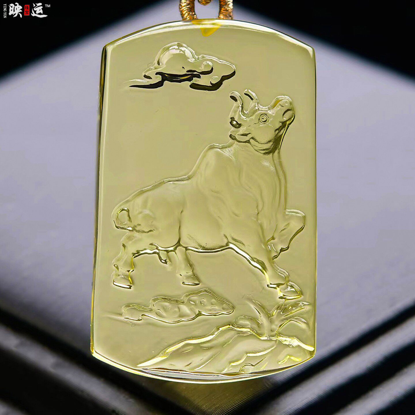 黄水晶生肖牛吉祥物吊坠吉牛开天