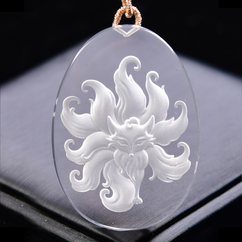 天然白水晶九尾狐吊坠桃花小狐狸项链女本命年九尾灵狐护身符挂件