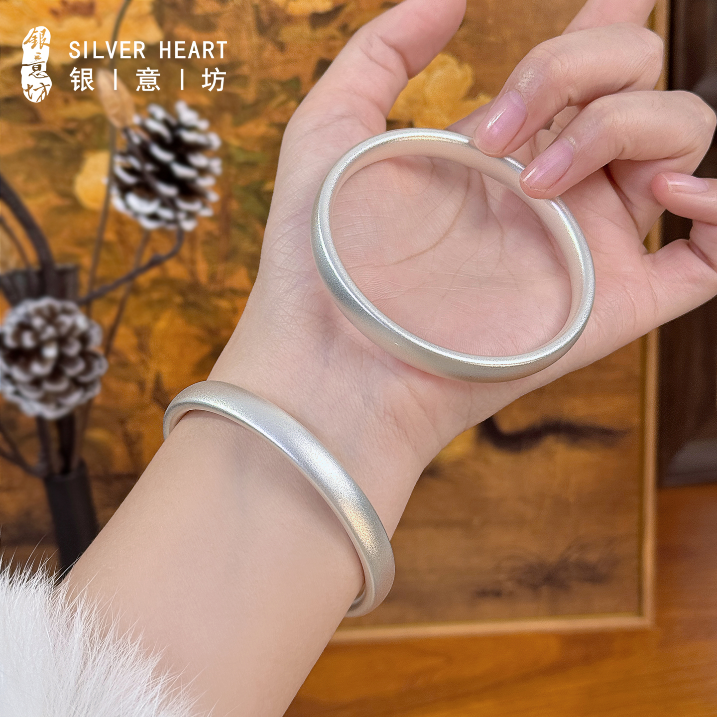泥鳅背手镯素圈银镯子9999纯银