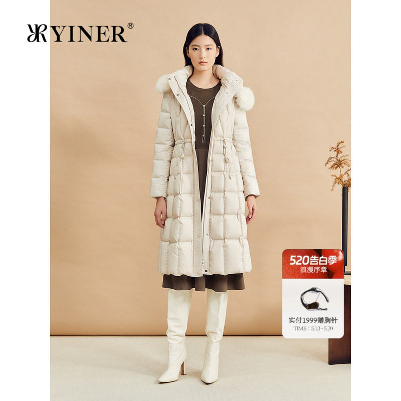 YINER音儿专选女装冬季长款泡芙高克重保暖狐狸毛领连帽羽绒服