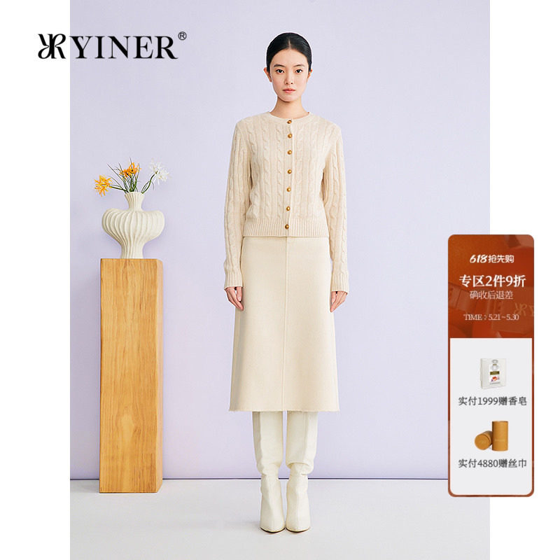 YINER音儿2026春季新款时尚绞花肌理阿拉善山羊绒混纺针织开