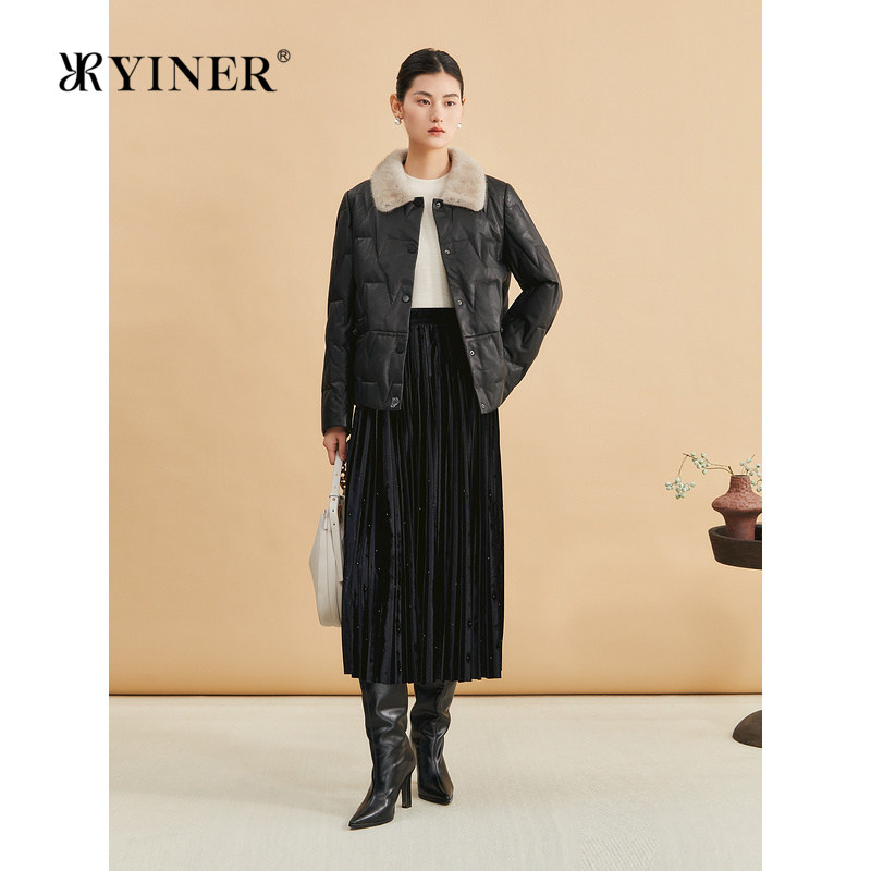 YINER音儿专选女装秋季短款厚实水貂毛翻领柔软绵羊真皮羽绒服