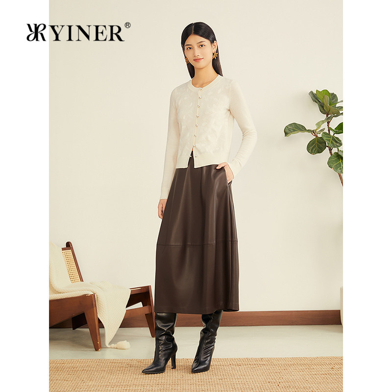 YINER音儿专选2025冬季新款美丽诺羊毛新中式提花圆领针织开