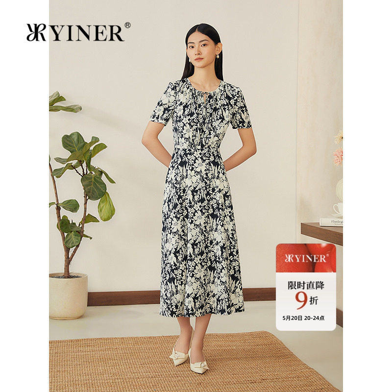 YINER音儿女装夏季度假风碎花印花半开领弹力桑蚕丝连衣裙