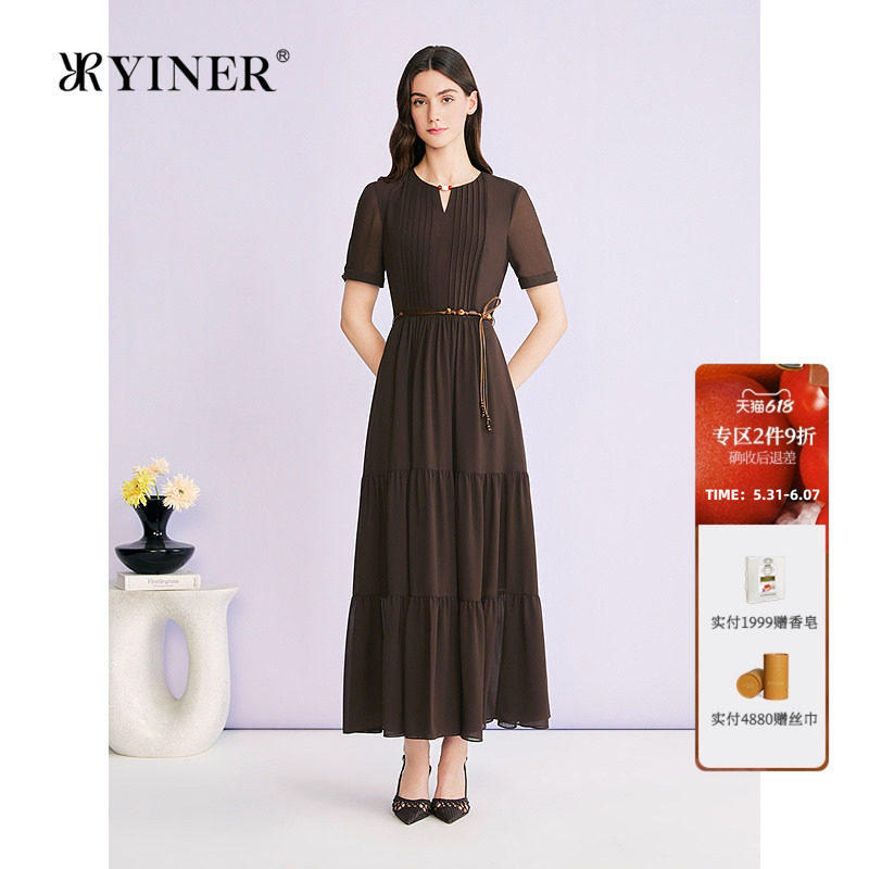 YINER音儿专选2026夏季新款优雅钉珠圆领高腰收褶雪纺蛋糕连衣裙