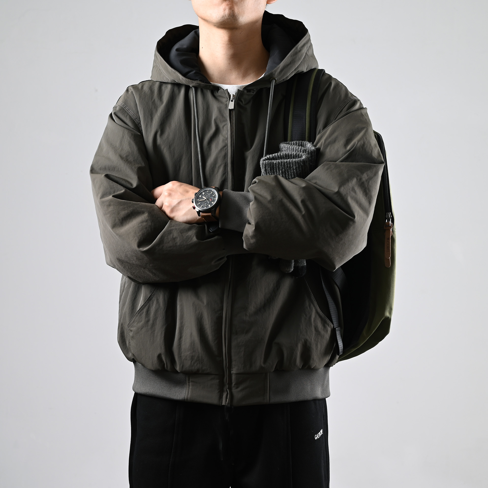 工装连帽羽绒服男2025新