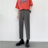 深灰色