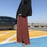 咖啡色