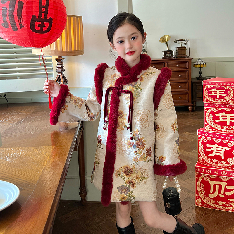 栀了成长记女童夹棉拜年服