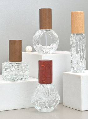 5ml10ml香水分装瓶玻璃空瓶新品木盖香水瓶小样便携按压式喷雾瓶