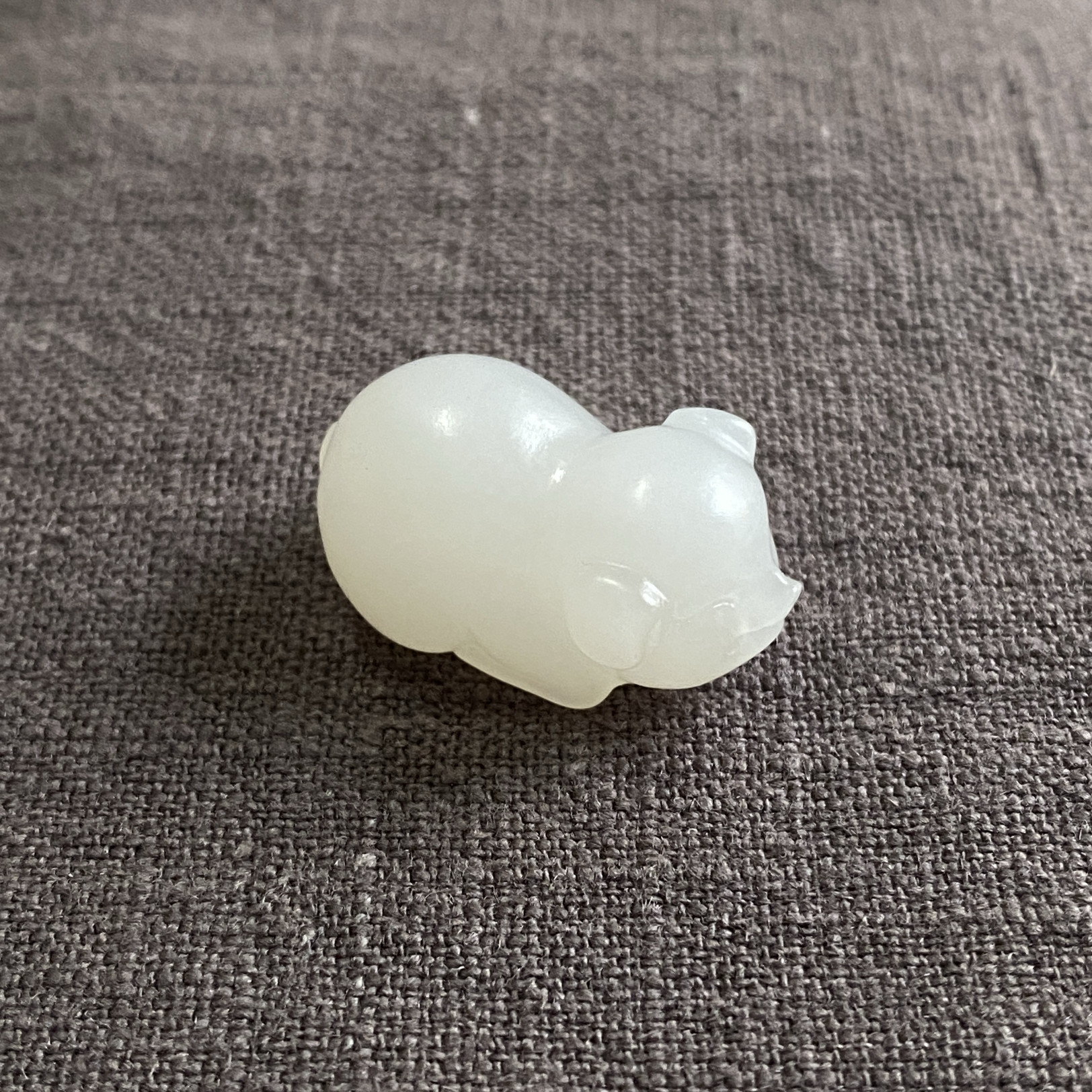 和田玉 新疆白玉 羊脂级小猪吊坠 精工雕刻 小手把 大挂件