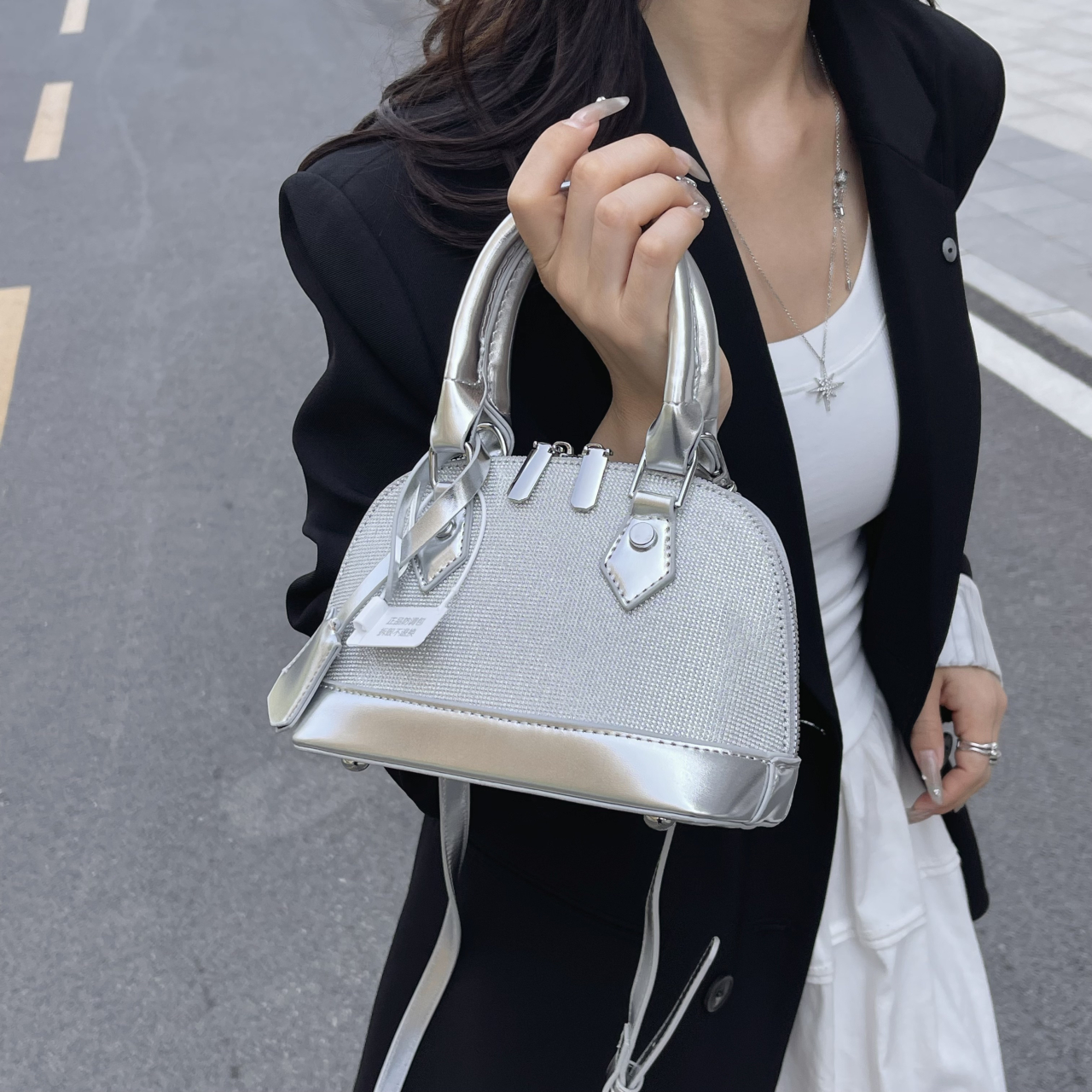 高级感轻奢小众时尚真皮手提包