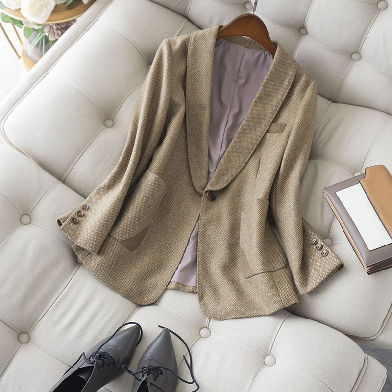 英伦小西装女大气卡其色精纺毛料雅致青果领修身羊毛西服通勤