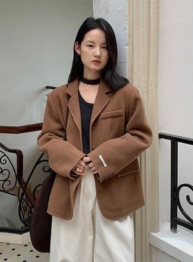 TG 经典复古感廓形羊毛呢垫肩西装中长款外套女2025冬季新款23885