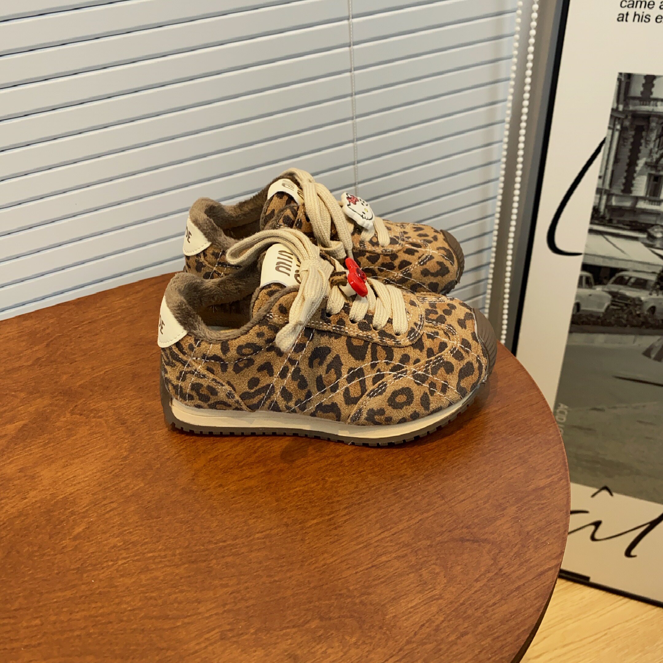 2026春秋儿童运动鞋豹纹男童休闲鞋学生女童跑步鞋防滑时尚韩版潮