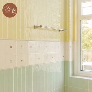 法式复古多巴胺花砖浴室亮面瓷砖卫生间厨房小草莓墙砖150x150