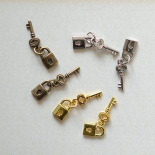 LF36 迷你卡哇伊钥匙锁头吊坠  BJD娃娃包包配件 五金箱包 项链吊