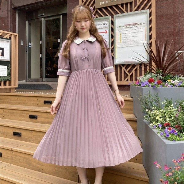 轻盈飘逸 限量版复古千金风重工切替塔克褶蕾丝风琴褶短袖连衣裙