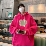 玫红色