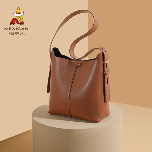 稻草人单肩斜挎包水桶包